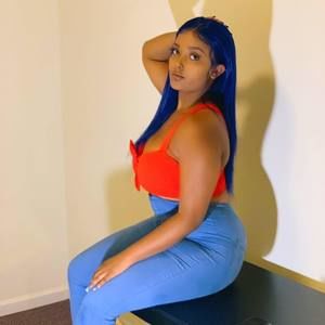 Meet your Posher, Brooke